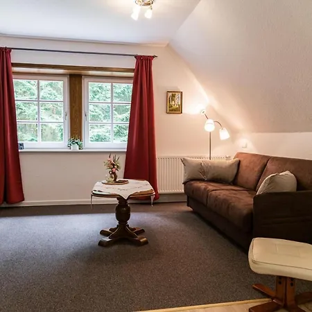 Zum Huelsenbusch Биспинген